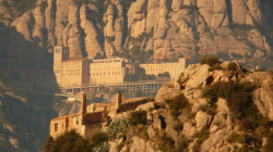 Sant Salvador i el Monestir de Montserrat. Foto Joan Soler Girones